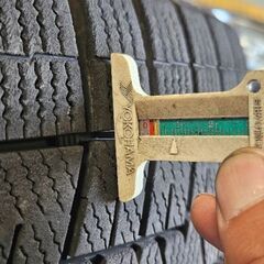 215/50R17 スタッドレス ホイール付き