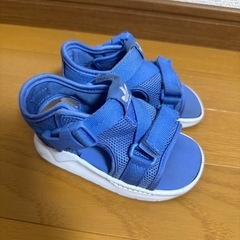 adidasサンダル　13.5cmの画像