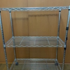 【取引決まりました！】スチールラック2台　木目調ミニテーブルセット