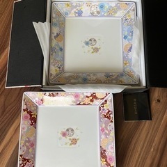 【再値引き！】美品　箱入り角皿和陶器　赤青　