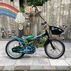 【4437】幼児車　16インチ　仮面ライダー　4,400円（税込）