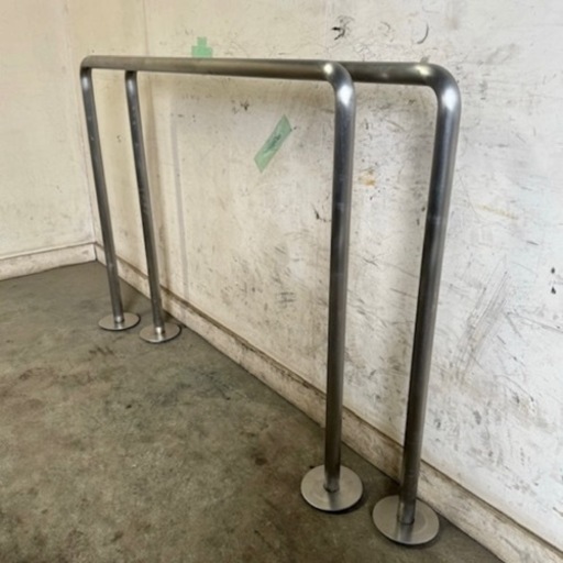 462★岐阜発　④△ ステンレス製 / 車止め / ポール / 手すり / 2本セット / 高さ980mm / 長さ1230mm / 現状品　R6.4/18★