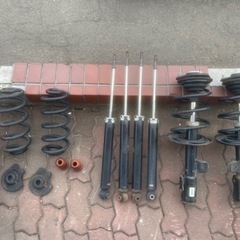 トヨタ　エスティマハイブリット　純正サスペンション　　