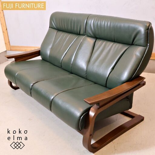 FUJI FURNITURE(冨士ファニチア)の本革 2人掛けソファーです。北欧スタイルのモダンなデザインのハイバックタイプのラブソファはシアタールームなどにもおススメです♪