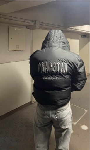 trapstar トラップスター ダウンジャケット黒
