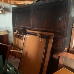 古い家具　机　冷蔵庫の画像