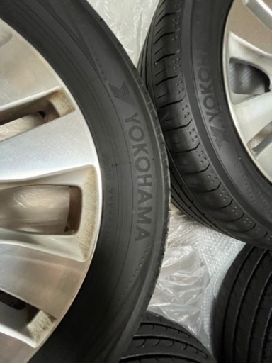 ステップワゴンスパーダRK5　純正ホイールタイヤ付き 205/60R16 ヨコハマブルーアース　　