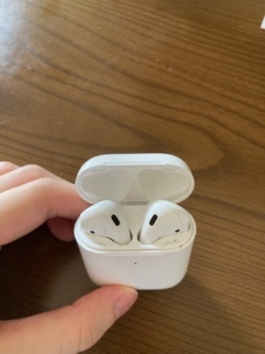 Apple AirPods エアーポッズ 第2世代