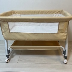 ベビーベッド
