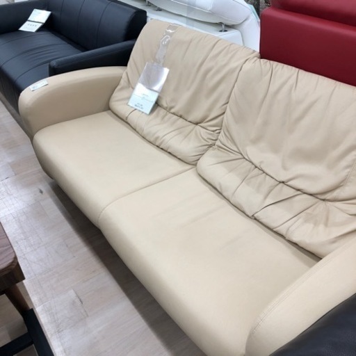 合皮2人掛けソファーのご紹介です