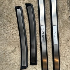 210系　クラウンHV　純正スカッフプレート
