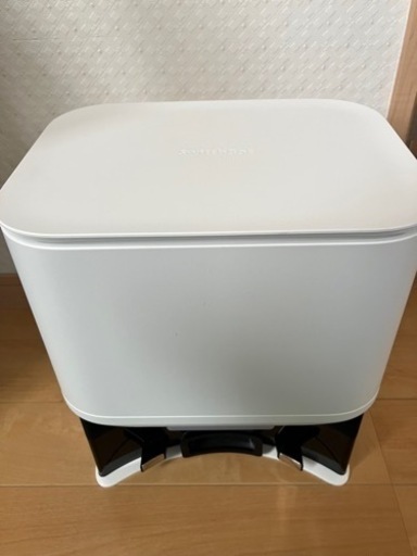 スイッチボット ロボット　k10+ 掃除機 SwitchBot 自動ゴミ収集 1年分アクセサリー付き