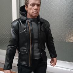 ホットトイズ ムービーマスターピース 『ターミネーター:新起動/ジェニシス』 1/6スケールフィギュア t-800/守護神の画像