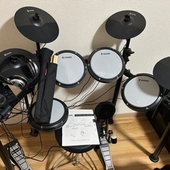 電子ドラムセット(＋スティック4本とケース)