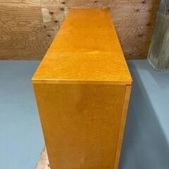 IDC大塚家具　バーズアイメープル　スプレンダー　サイドボード　リビングボード　照明付き　飾り棚　キャビネット　49の画像