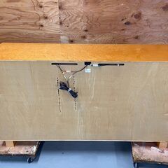 IDC大塚家具　バーズアイメープル　スプレンダー　サイドボード　リビングボード　照明付き　飾り棚　キャビネット　49の画像