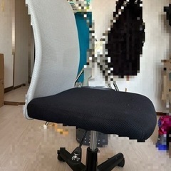 勉強椅子の画像