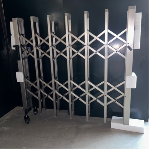 カーテンゲート