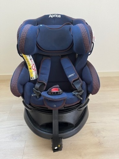チャイルドシート　アップリカ　フラディアグロウ