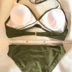 水着　ビキニ ホルターネック 胸パッド付　ワイヤーなし クロス セパレート　9号の画像