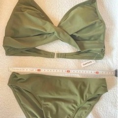 水着　ビキニ ホルターネック 胸パッド付　ワイヤーなし クロス セパレート　9号の画像