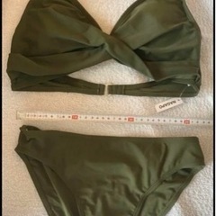 水着　ビキニ ホルターネック 胸パッド付　ワイヤーなし クロス セパレート　9号の画像