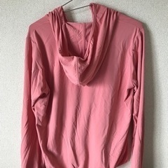 【美品】　ユニクロ　エアリズム　UVカットメッシュパーカーの画像