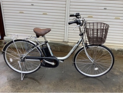416  パナソニック新機種電動アシスト自転車vivi26インチシルバーボディー