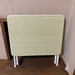 テーブルの画像