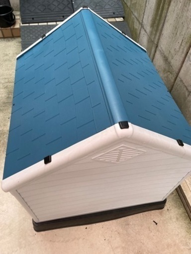 犬小屋。ペット用品。