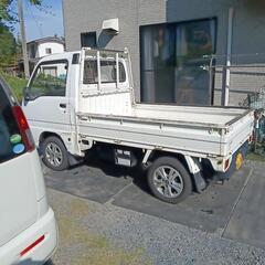 車検７年10月エアコン付サンバ−トラックの画像