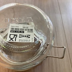 ほぼ未使用　密閉ガラス瓶×4個セットの画像
