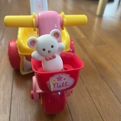 メルちゃん　手押し車　カタカタ
