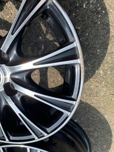 車のパーツ タイヤ、ホイール