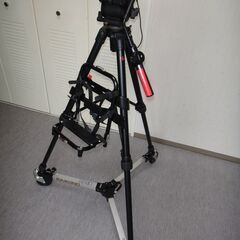 ビデオ三脚 SONY製 VCT-950RM 中型（新同品）及び極美品おまけ多数(おまけ配送時は別途送料必要)の画像