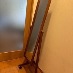 【無料】スタンドミラー　木枠
