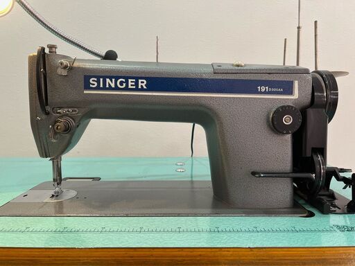 お値下げしました！  現役パワフル！工業用・業務用ミシン　SINGER　191D300AA　状態キレイです