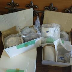 箱入り新品未使用食器セットの画像