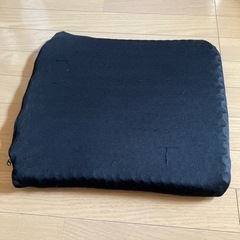 【お譲り先決定】ジェルクッションの画像