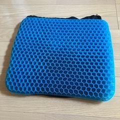 【お譲り先決定】ジェルクッションの画像