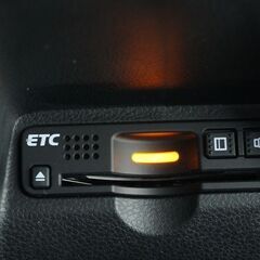 ホンダ   フィット　ハイブリッド 　１０ｔｈアニバーサリー　入庫いたしました！の画像