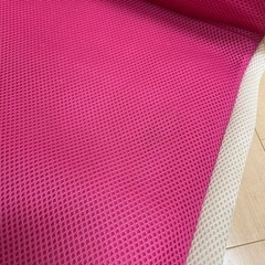 ピンクの座椅子　メッシュ　家具 椅子 座椅子の画像