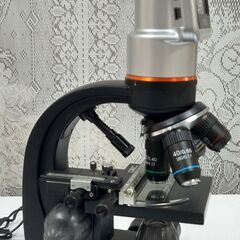 顕微鏡　CELESTRON製　美品　液晶画面付き　対物レンズ付き　の画像