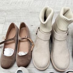  無料： 室内撮影のみ使用 靴 8足セット 23.5-24.5cmの画像