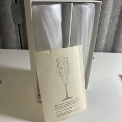 【新品未使用品】ANNIVERSAIRE  アニヴェルセル　箱付き　シャンパングラス　桜花びら　ペアグラスの画像