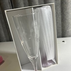 【新品未使用品】ANNIVERSAIRE  アニヴェルセル　箱付き　シャンパングラス　桜花びら　ペアグラスの画像