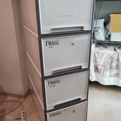 FIT  衣装ケース　４個＋１個（バラも可）の画像