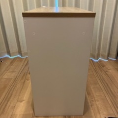 ほぼ新品！！アイリスオーヤマデスク机の画像