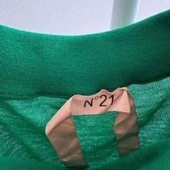 N°21 くちびるニットトップス　レディース　の画像