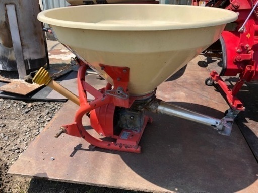 ササキブロードキャスター肥料散布機